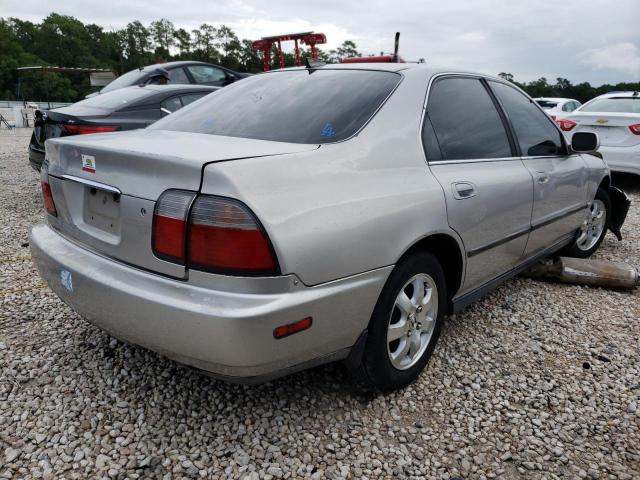 1HGCD5536VA122608 - 1997 HONDA ACCORD LX BEIGE photo 4