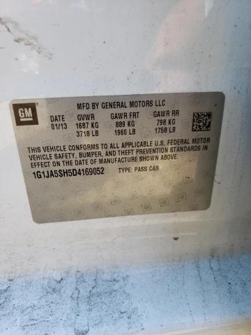 1G1JA5SH5D4169052 - 2013 CHEVROLET SONIC LS WHITE photo 10