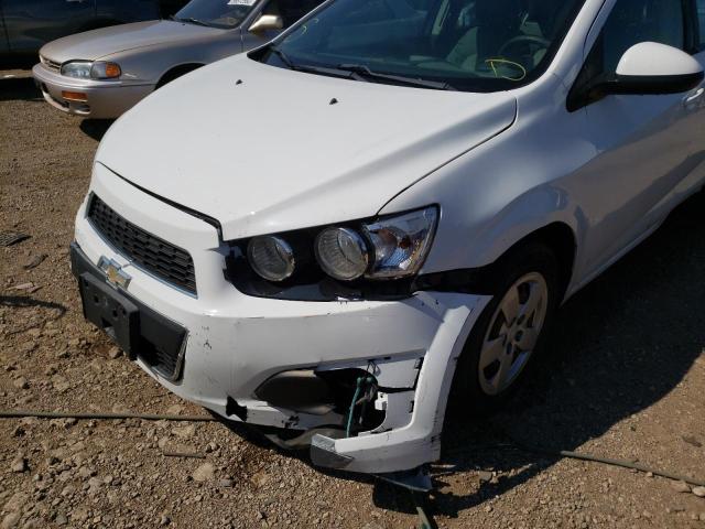 1G1JA5SH5D4169052 - 2013 CHEVROLET SONIC LS WHITE photo 9