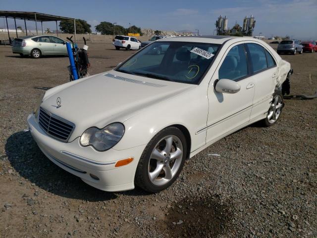 WDBRF40J74A626262 - 2004 MERCEDES-BENZ 170 WHITE photo 2