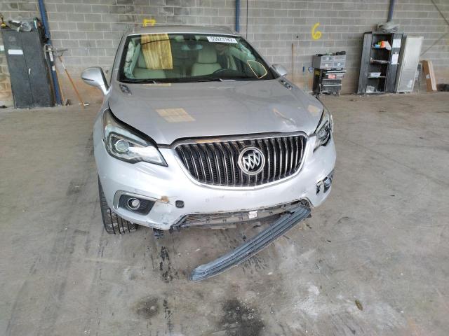 LRBFXESX9GD213589 - 2016 BUICK ENVISION P SILVER photo 9