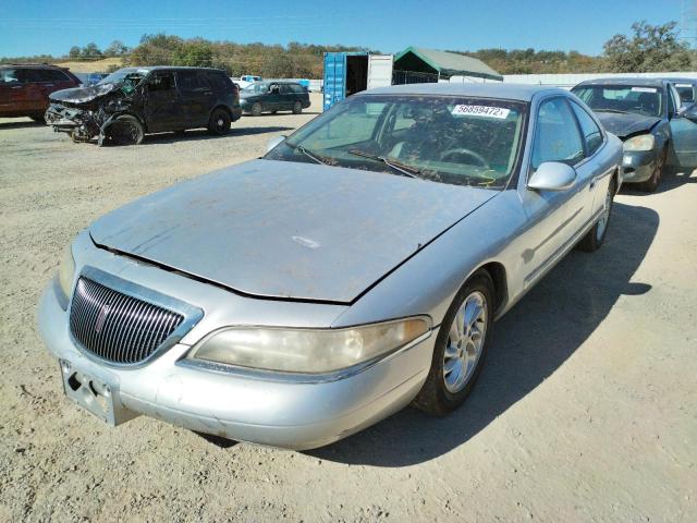 1LNFM91V3WY677045 - 1998 LINCOLN MARK VIII SILVER photo 2