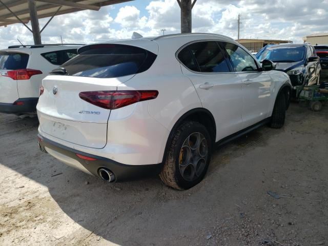 ZASFAKBNXJ7B70328 - 2018 ALFA ROMEO STELVIO TI WHITE photo 4