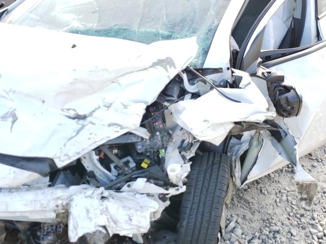 1G1JA5SH6F4196604 - 2015 CHEVROLET SONIC LS WHITE photo 9