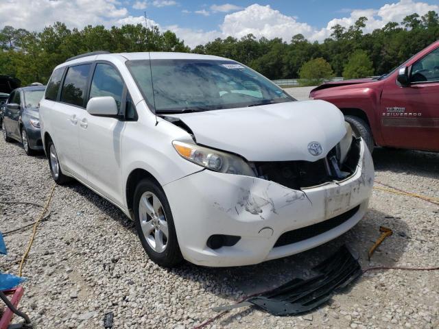 5TDKK3DC3BS117564 - 2011 TOYOTA SIENNA LE WHITE photo 1