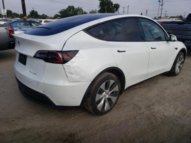 5YJYGAEE3MF244273 - 2021 TESLA MODEL Y أبيض صورة 4