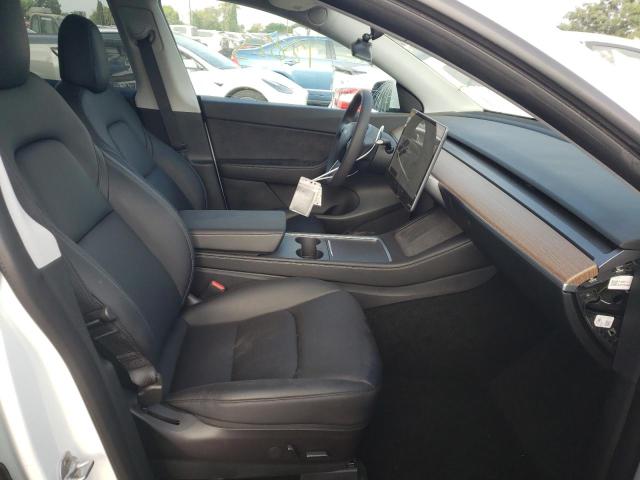 5YJYGAEE3MF244273 - 2021 TESLA MODEL Y أبيض صورة 5