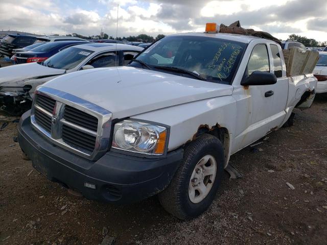 1D7HW22N55S290727 - 2005 DODGE DAKOTA WHITE photo 2