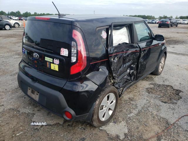 KNDJN2A21G7344729 - 2016 KIA SOUL BLACK photo 4