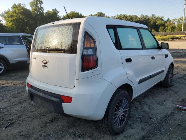 KNDJT2A18A7166208 - 2010 KIA SOUL WHITE photo 4