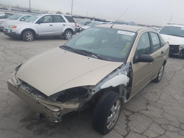 1FAFP38331W349129 - 2001 FORD FOCUS GOLD photo 2