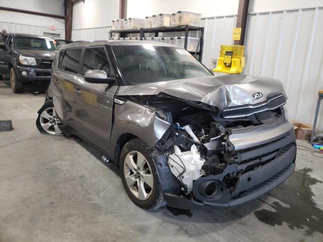 KNDJN2A25J7527767 - 2018 KIA SOUL GRAY photo 1