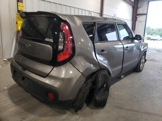 KNDJN2A25J7527767 - 2018 KIA SOUL GRAY photo 4