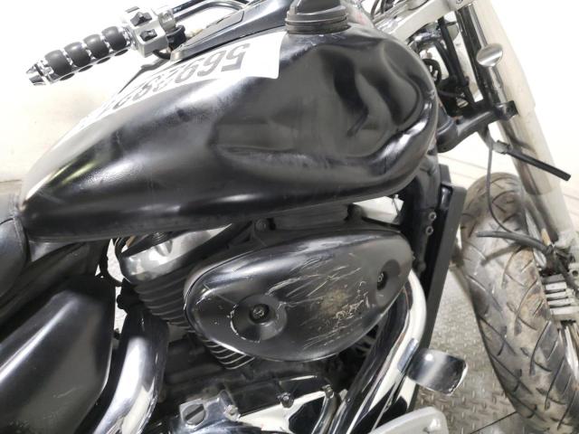 JS1VS55A862114527 - 2006 SUZUKI C50T BLACK photo 11