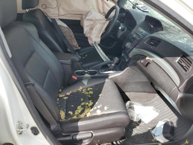 19UDE2F37HA014081 - 2017 ACURA ILX BASE W WHITE photo 5