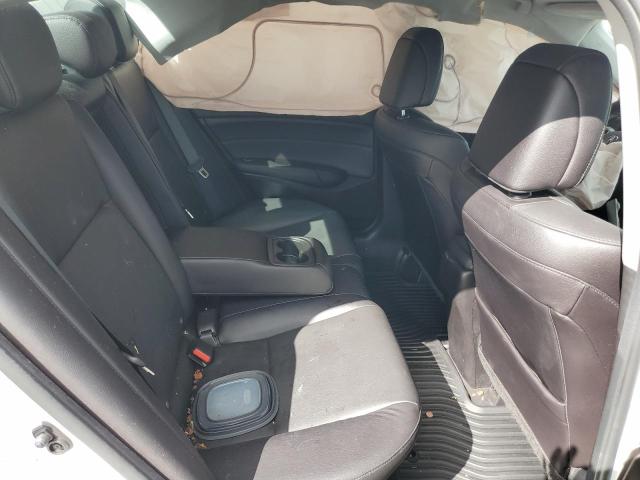 19UDE2F37HA014081 - 2017 ACURA ILX BASE W WHITE photo 6