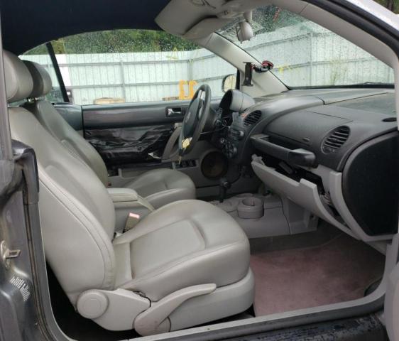 3VWBM31YX4M336998 - 2004 VOLKSWAGEN NEW BEETLE 灰色 照片 5