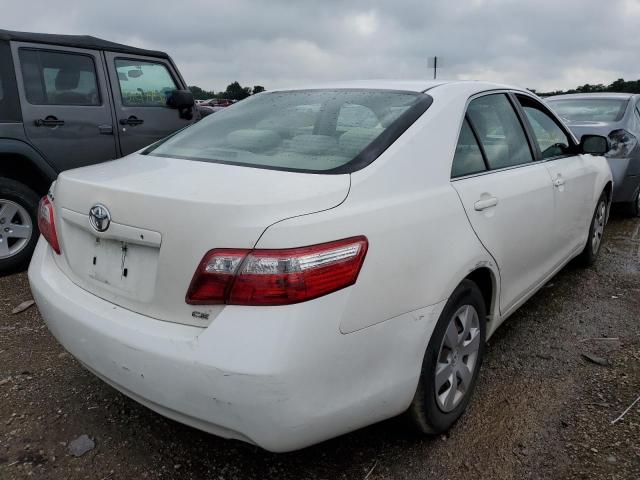 JTNBE46K773040672 - 2007 TOYOTA CAMRY CE WHITE photo 4