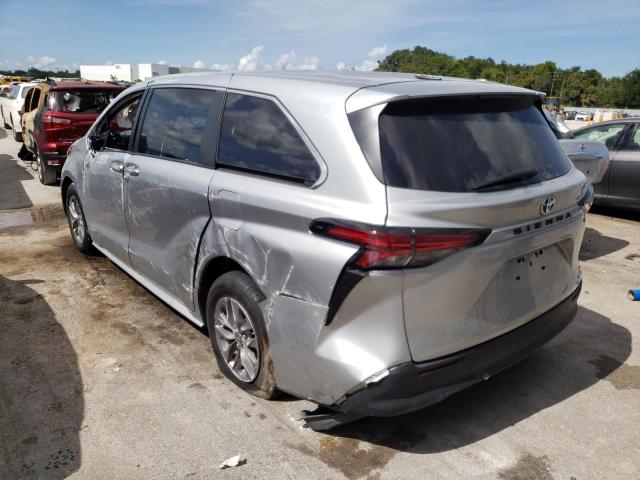 5TDKRKEC1MS063463 - 2021 TOYOTA SIENNA LE SILVER photo 3