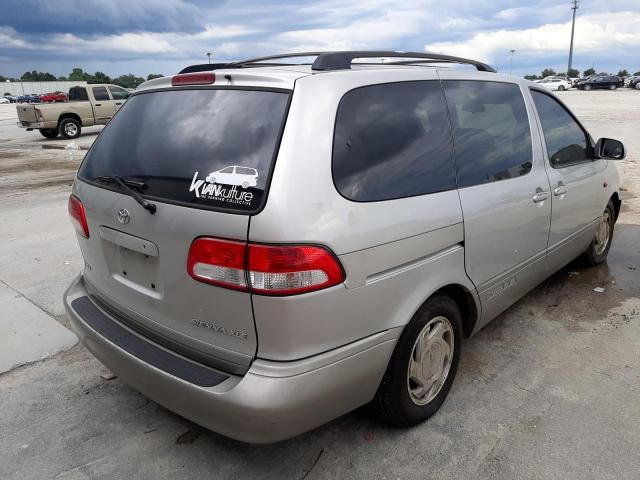 4T3ZF13C52U482982 - 2002 TOYOTA SIENNA LE SILVER photo 4