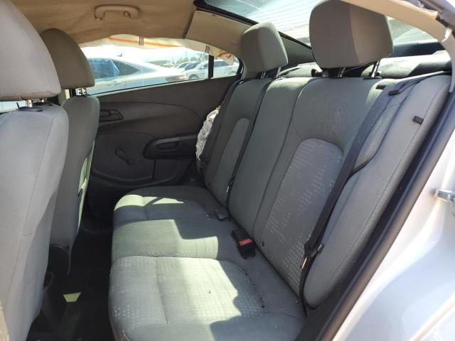 1G1JB5SH7H4135598 - 2017 CHEVROLET SONIC LS SILVER photo 6