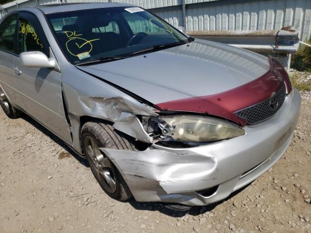 4T1BA32K75U061122 - 2005 TOYOTA CAMRY SE SILVER photo 9