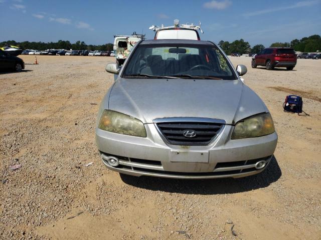 KMHDN46D74U899499 - 2004 HYUNDAI ELANTRA SILVER photo 9