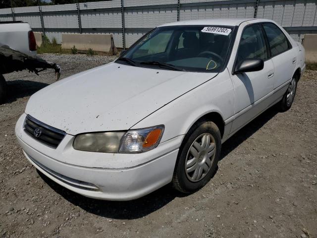 4T1BG22K81U776607 - 2001 TOYOTA CAMRY CE WHITE photo 2