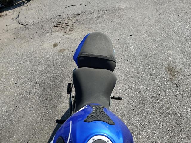 JKAEXEE13DDA10226 - 2013 KAWASAKI EX650 E BLUE photo 6