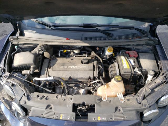 1G1JA5SG7F4209111 - 2015 CHEVROLET SONIC LS BLUE photo 7