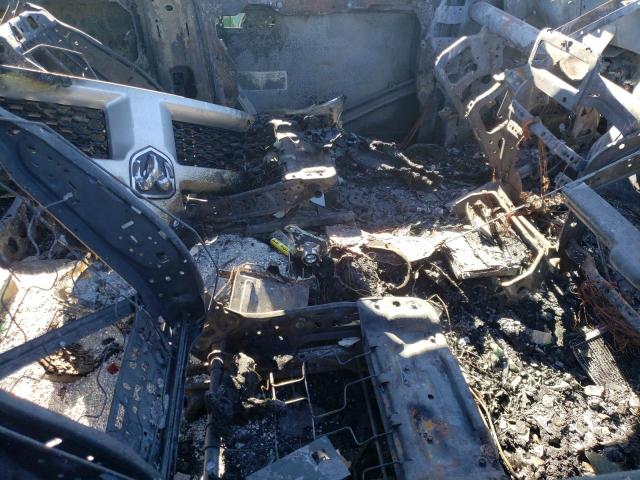 3C6UR5DL5EG109928 - 2014 RAM 2500 SLT 烧焦的 照片 5