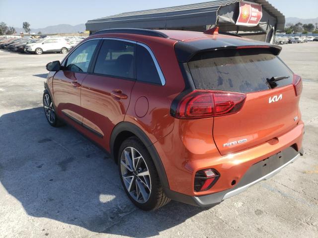 KNDCC3LC3N5545812 - 2022 KIA NIRO TOURI ORANGE photo 3