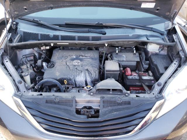 5TDKK3DC8CS253819 - 2012 TOYOTA SIENNA LE GRAY photo 7