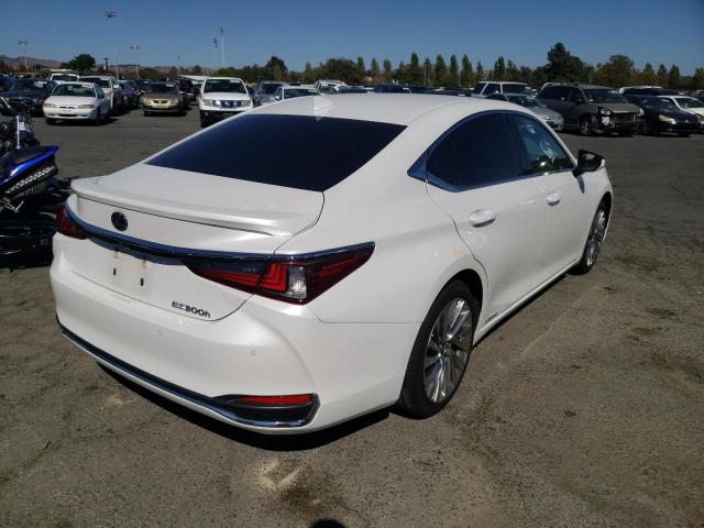 JTHB21B13K2037368 - 2019 LEXUS ES 300H WHITE photo 4