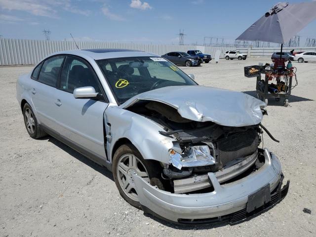 WVWEH63B21E031401 - 2001 VOLKSWAGEN PASSAT GLX Gümüş foto 1