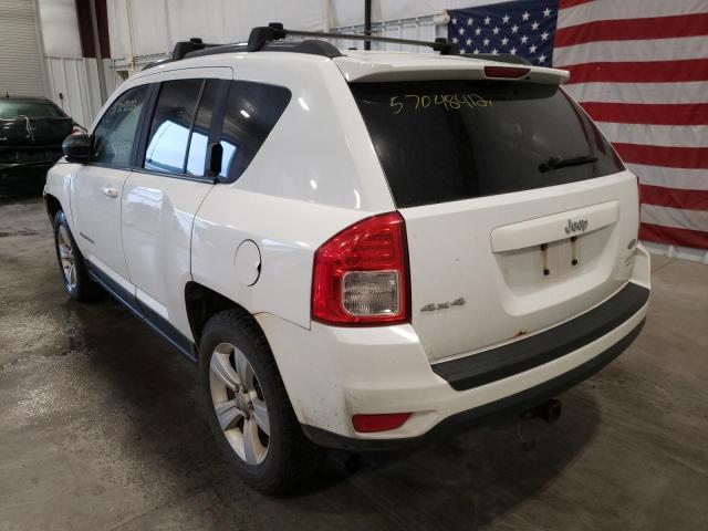 1J4NF1FB4BD251774 - 2011 JEEP COMPASS SP WHITE photo 3