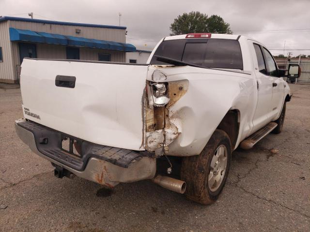 5TFRV54147X023114 - 2007 TOYOTA TUNDRA DOU WHITE photo 4