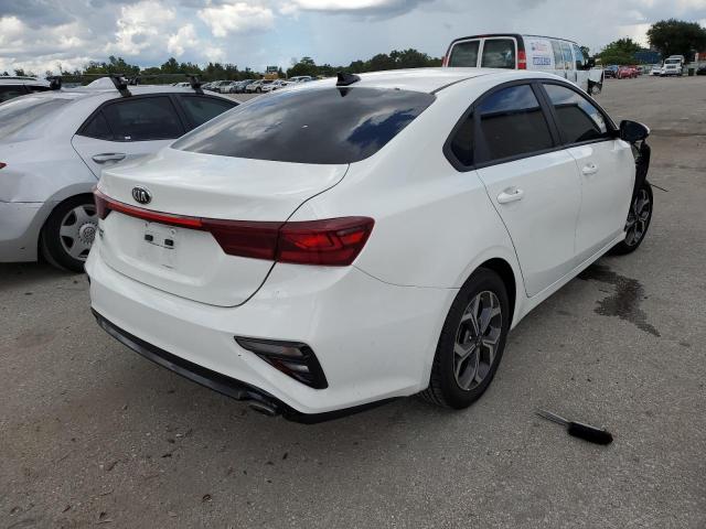 3KPF24AD0ME276253 - 2021 KIA FORTE FE WHITE photo 4