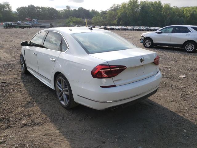 1VWDT7A34HC058257 - 2017 VOLKSWAGEN PASSAT R-L WHITE photo 3