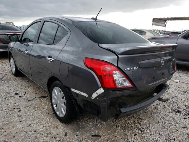 3N1CN7AP2GL843927 - 2016 NISSAN VERSA S GRAY photo 3