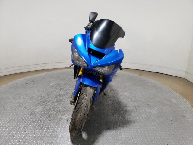 JKBZXJB103A021529 - 2003 KAWASAKI ZX636 B1 BLUE photo 2