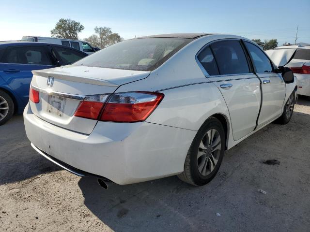 1HGCR2F33DA135961 - 2013 HONDA ACCORD LX WHITE photo 4