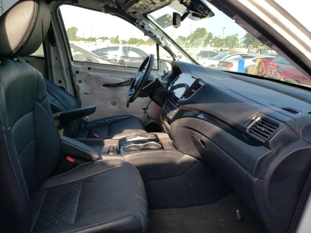 5FNYF8H04KB009602 - 2019 HONDA PASSPORT E 白色 照片 5