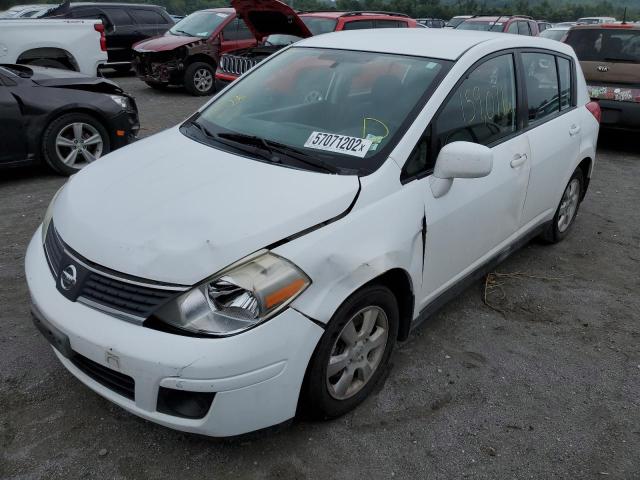 3N1BC13E77L361349 - 2007 NISSAN VERSA WHITE photo 2