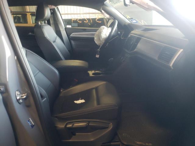 1V2WC2CA7MC202323 - 2021 VOLKSWAGEN ATLAS CROS Серый фото 5