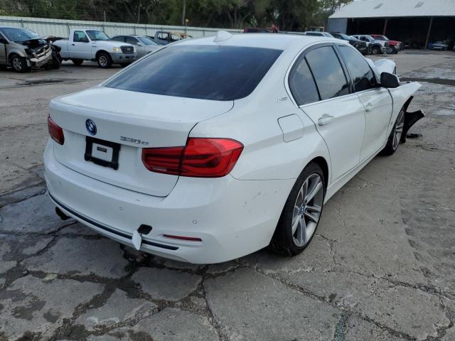 WBA8E1C3XHA029069 - 2017 BMW 330E WHITE photo 4