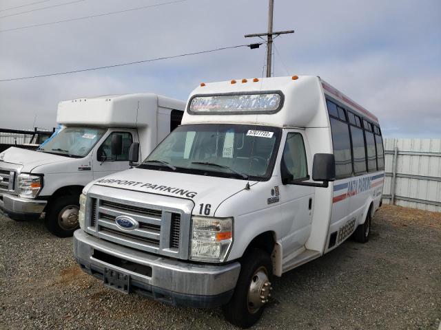 1FDXE4FS9BDB36652 - 2012 FORD E450 WHITE photo 2