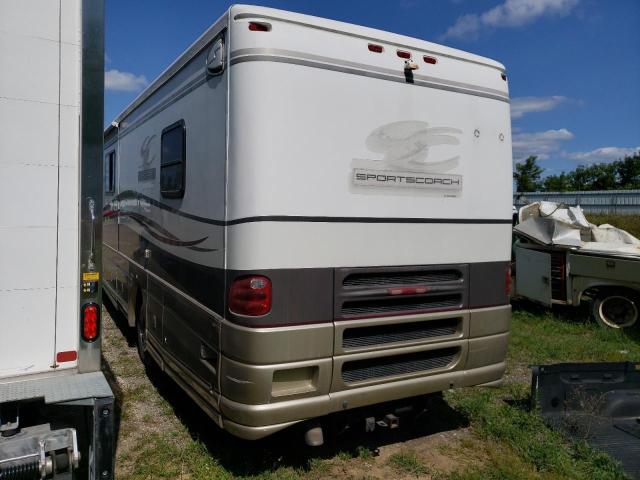 4UZ6XJCAXYCG65304 - 2000 COACH SPORTSCOAC BEIGE photo 3