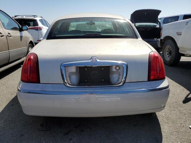 1LNHM82W1XY650373 - 1999 LINCOLN TOWN CAR S WHITE photo 9