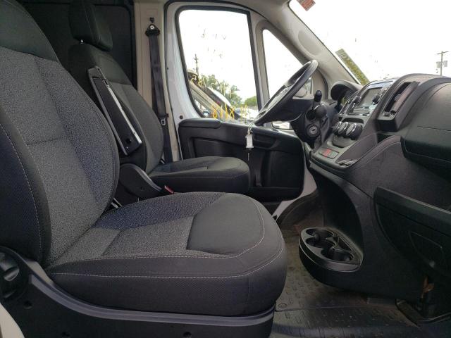 3C6TRVBG4KE548014 - 2019 RAM PROMASTER WHITE photo 5